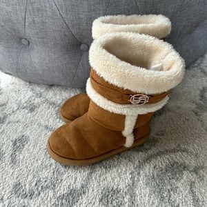 Winter boots; Ugg style ; Bebe brand euc only worn twice 1